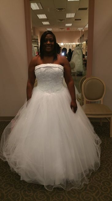 Please show your wedding dress, ladies - 1