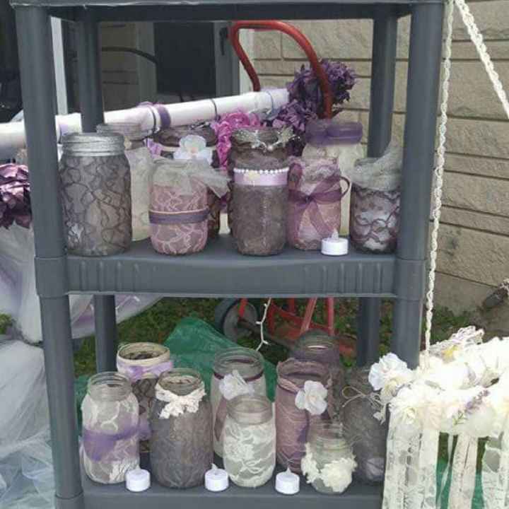 Centerpiece, with book or without?