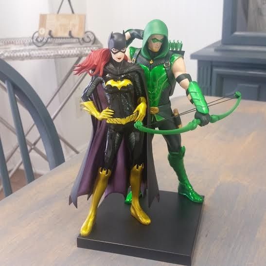 What does your cake topper look like?