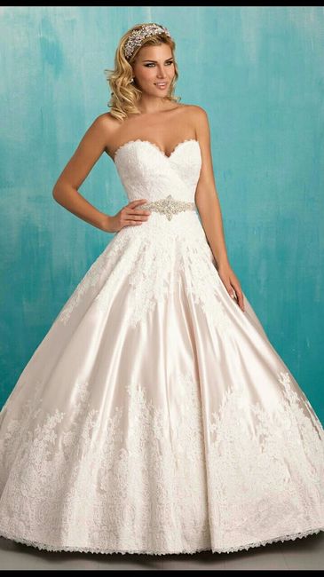 Pink wedding dress.. What color for maid of honor?