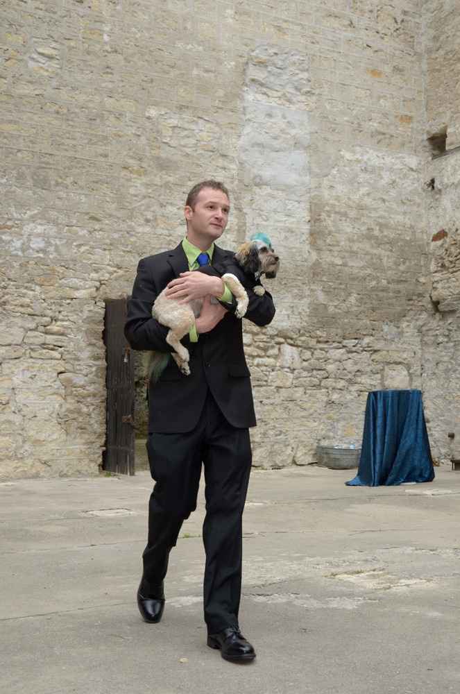 This is a pets in wedding thread.(I want to see pictures)