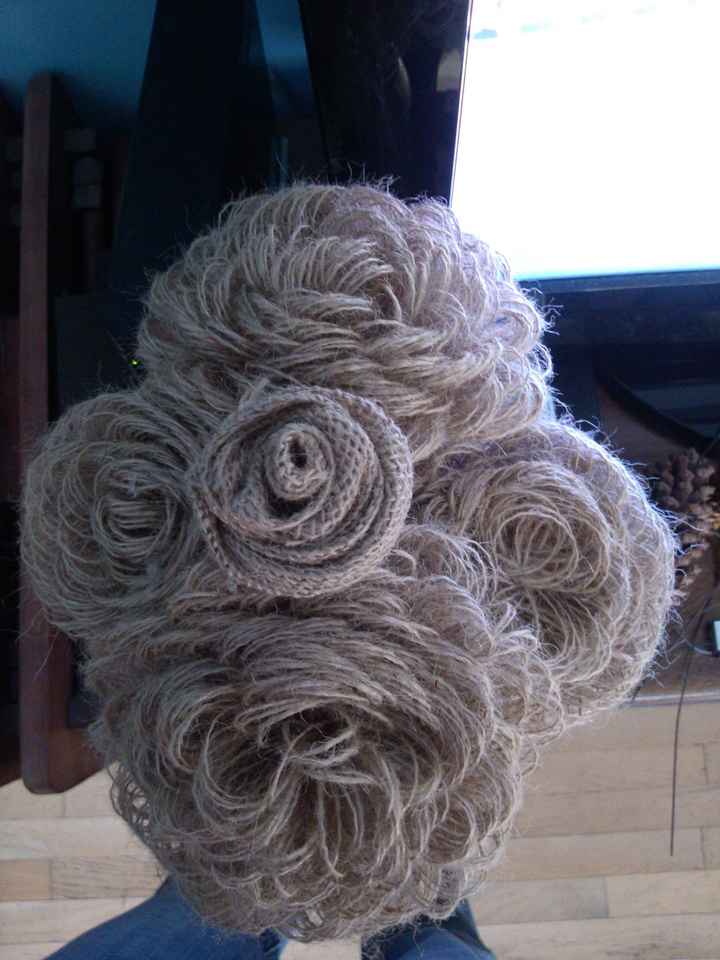 Help a girl out with her bouquet!