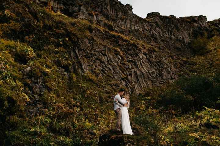 Dresses for engagement photoshoot - 4