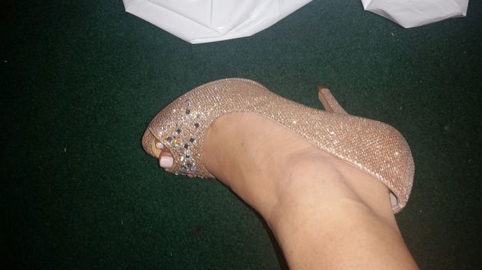 bought  my shoes! *pic*