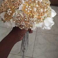 Brooch Bouquet