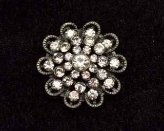 My first attempt at a brooch bouquet