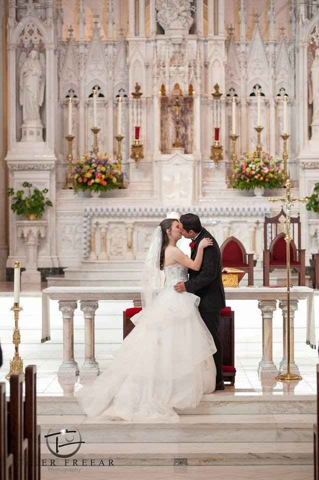 BAM!!!! Pro-pics sneak peak   non-pro reception venue pics