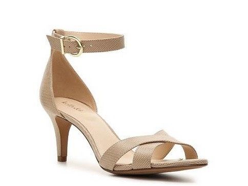 Show me your DRESS, SHOES & ANYTHING ELSE you'll be wearing.
