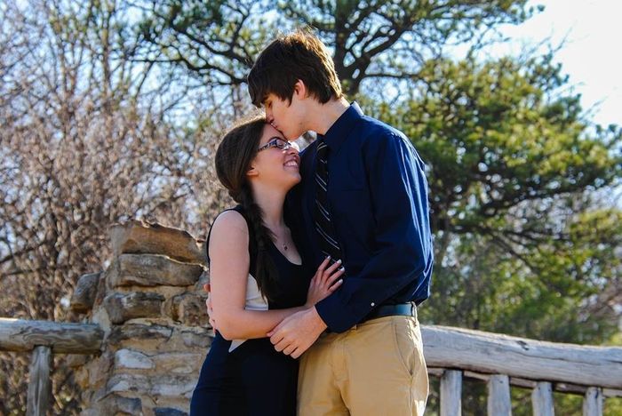 Show me your favorite engagement picture/pose...