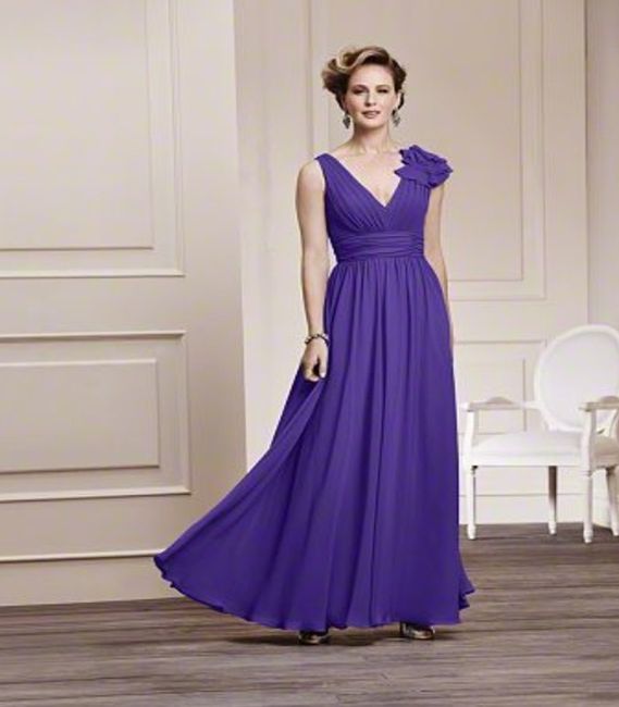 Let's see those dresses!