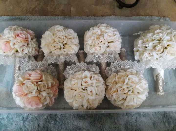 Real or fake flowers for wedding party?