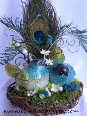 Ladies doing a Peacock theme...