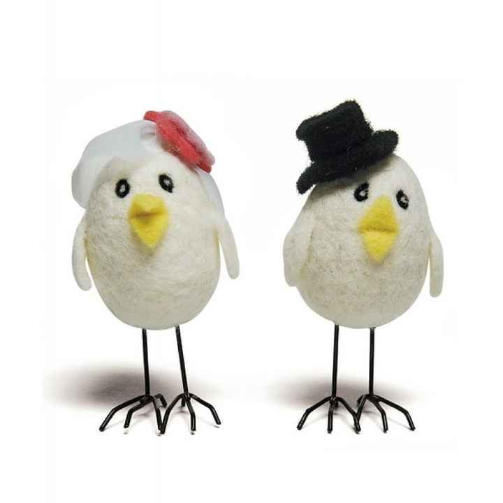 WHAT IS YOUR CAKE TOPPER?