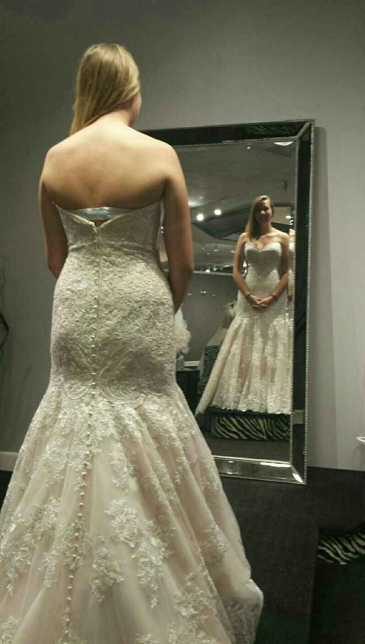 Ok ladies... Drop a pic of your BEAUTIFUL DRESSES