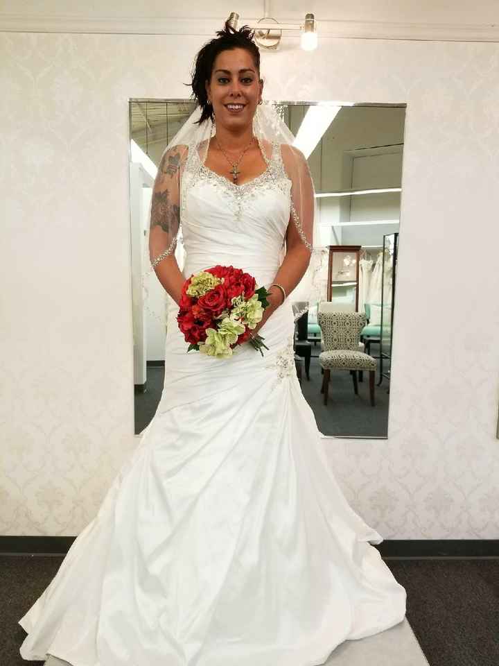 Please share your gorgeous gowns - 1