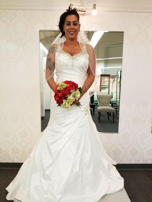 How long did it take for your dress to come in? - 1
