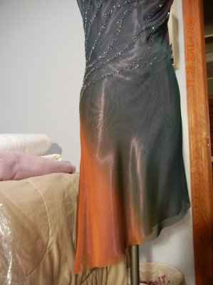 To bouquet or not to bouquet with a colorful dress? Pics included