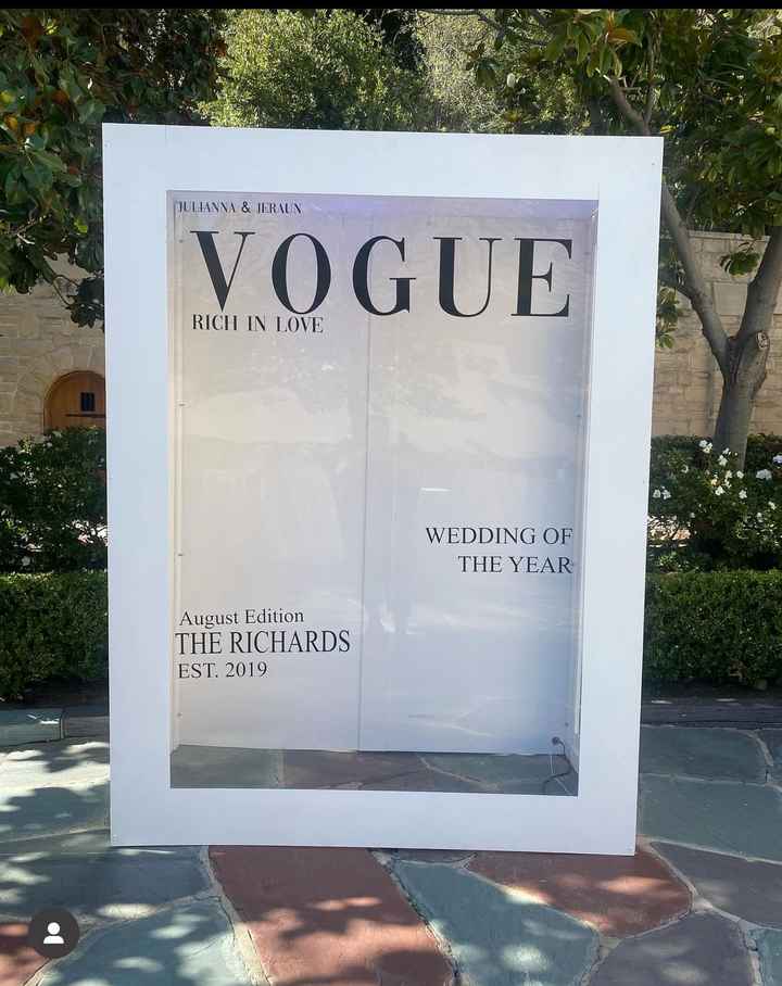 Anyone know where i can rent a Telephone both and magazine photo booth  in Los Angeles??? - 2