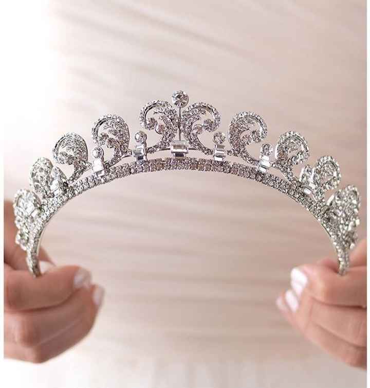 Tiaras: where to buy/show me yours!