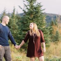 Let’s see those engagement photos!