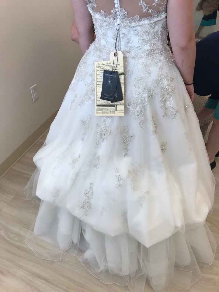 Show me your bustle!
