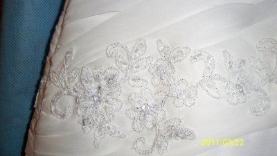 WR: Opinions on jewelry to match dress