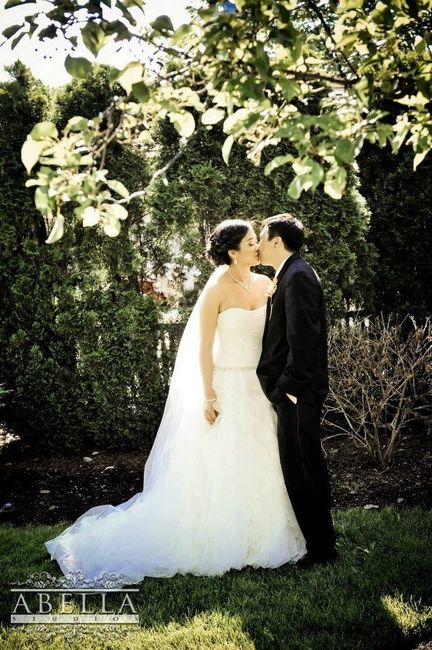Back and Married! *Pro-pics included*