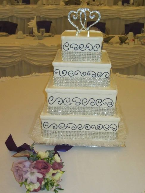 How much was your cake?!? Do u have pictures?