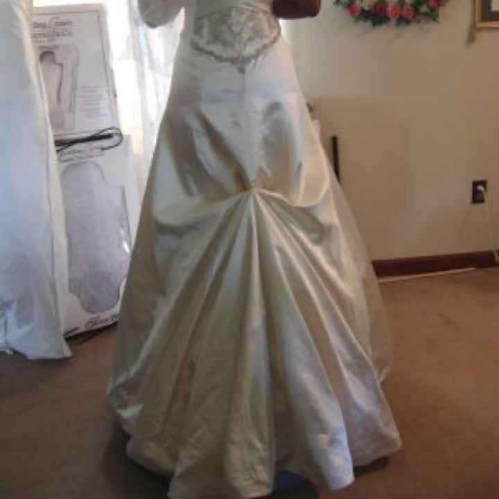 Fittings and bustle