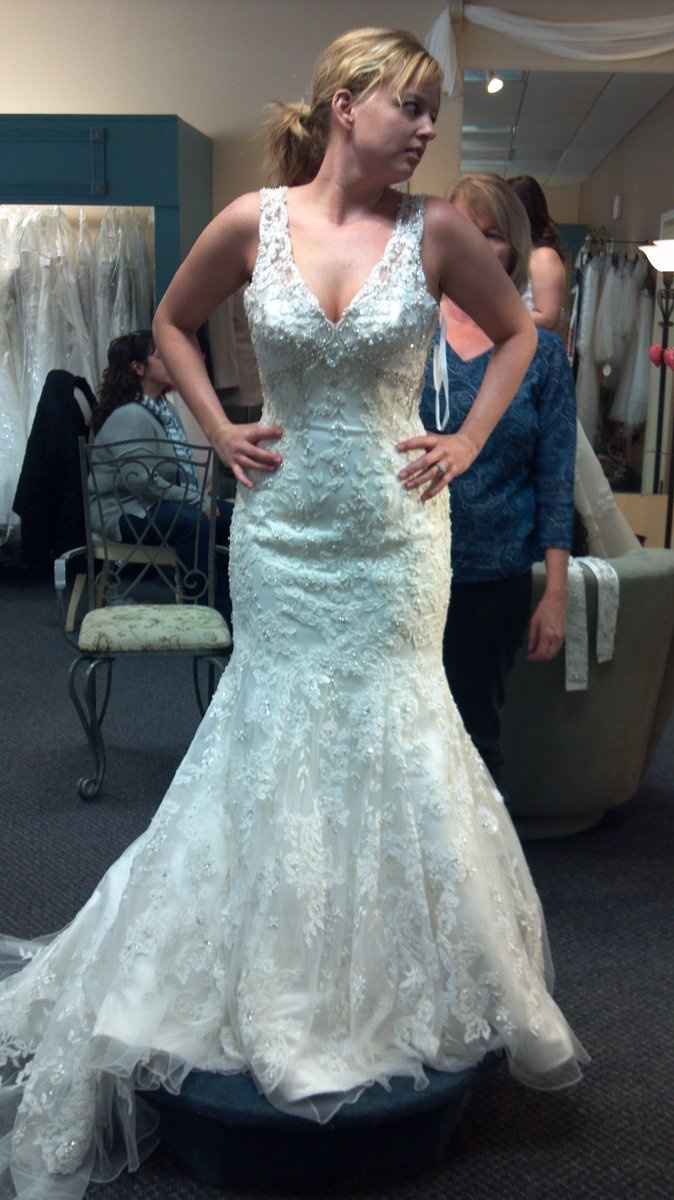 Trumpet style wedding Dress pics?