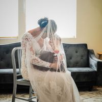 8 mos pregnant at wedding!!! - 1