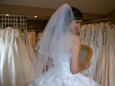 post your wedding  dress pic thanks.
