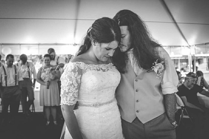 Married ladies; Share your FAVORITE wedding photo!