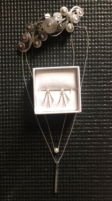 Let's see your wedding jewelry! 3