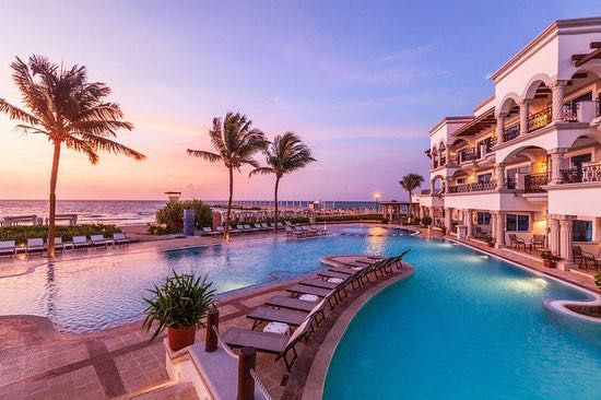 Mexican All-inclusive - 1