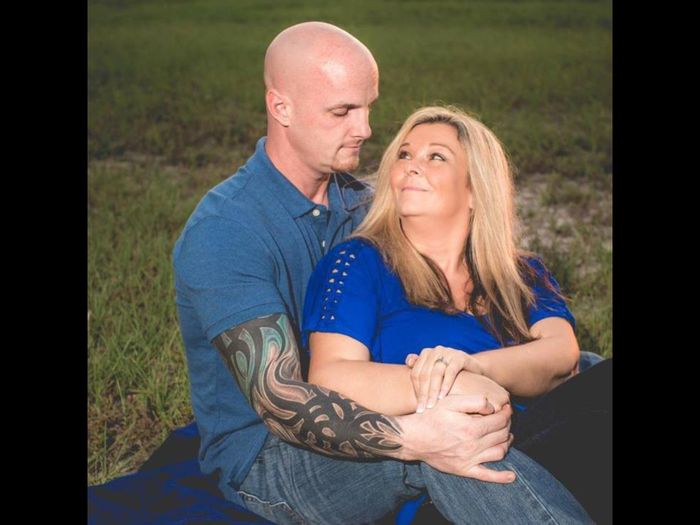 Show Me Engagement Photos!!
