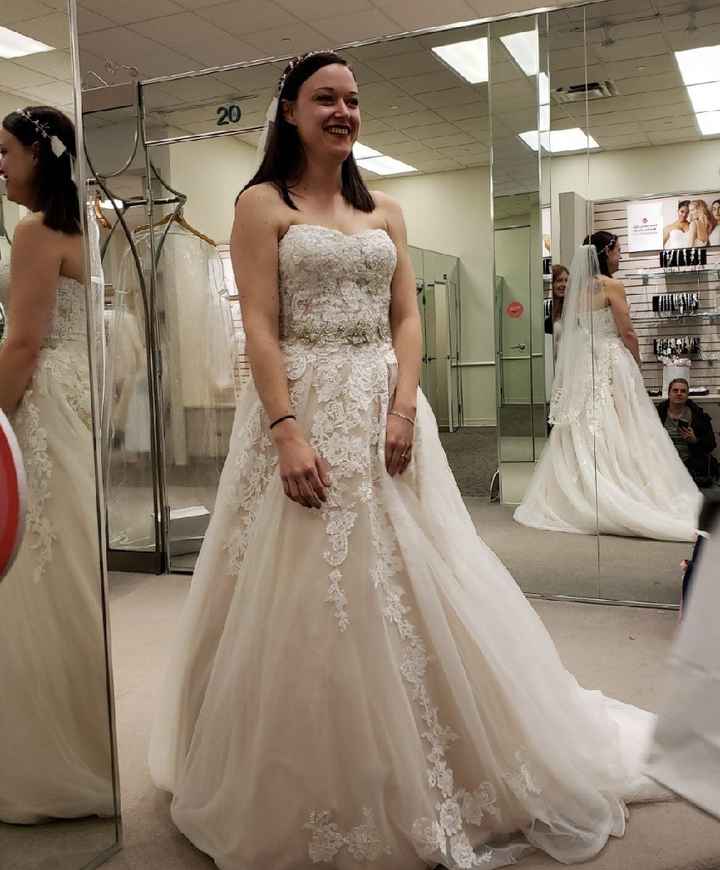 White? Ivory? Champagne? What shade is your wedding dress? - 1