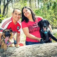 Engagement pictures with doggies