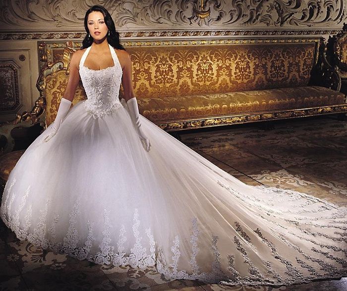 Ladies, what dress did you wish you could have tried on but didn't or couldn't get the chance to?