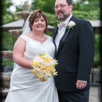 May I see your wedding portraits? (For those who are already married)