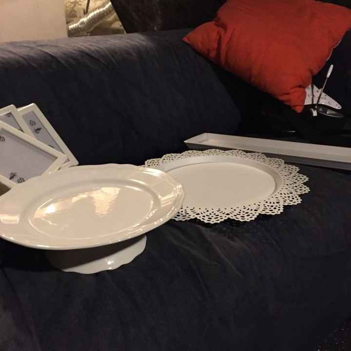 DIY cake stands/dessert display