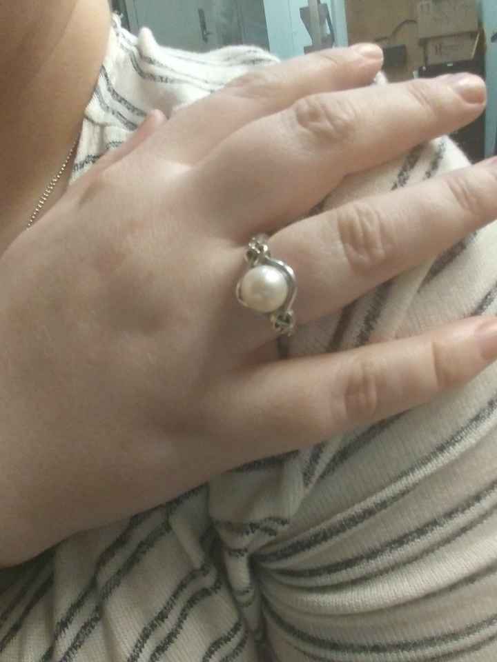 I got my e-ring back!!!!