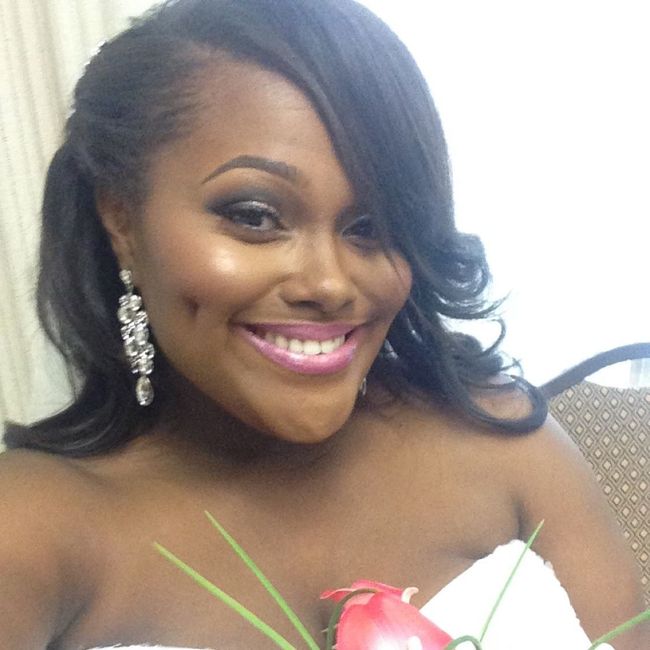 Show me your Half Up/Half Down and one Side Up Hairstyles?!