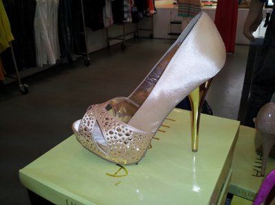 SHOES Need your help (pic)