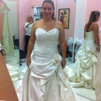 what does your wedding dress look like?!?!?