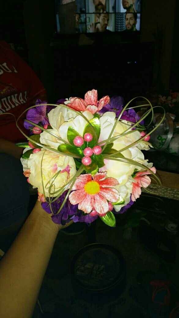 Bridesmaids bouquets?