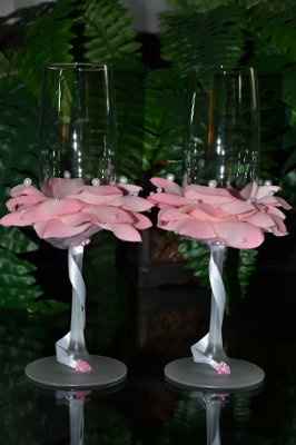 Toasting flutes/serving set