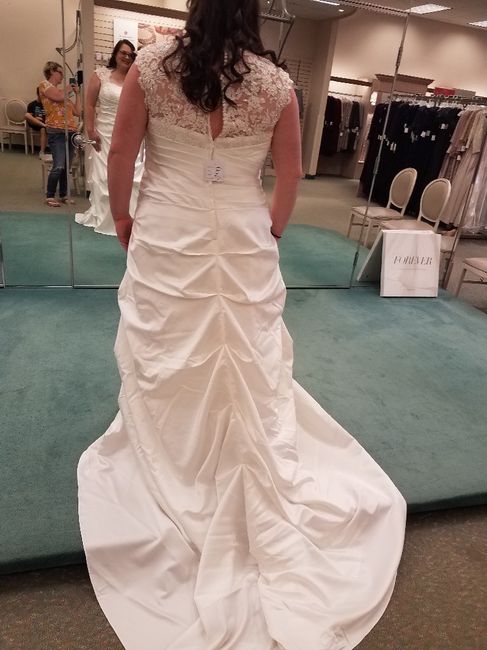 Does your wedding dress have lace, beading, or both? - 1