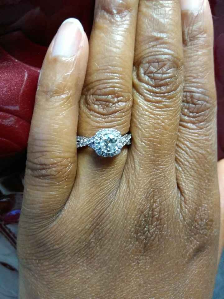 Show me... your halo engagement rings!! 💍 - 1