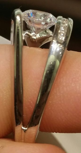 We haven't had any ring porn in awhile...